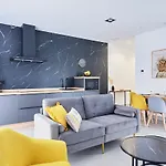 9 Nidos Centrica - Nuevo * Plasencia